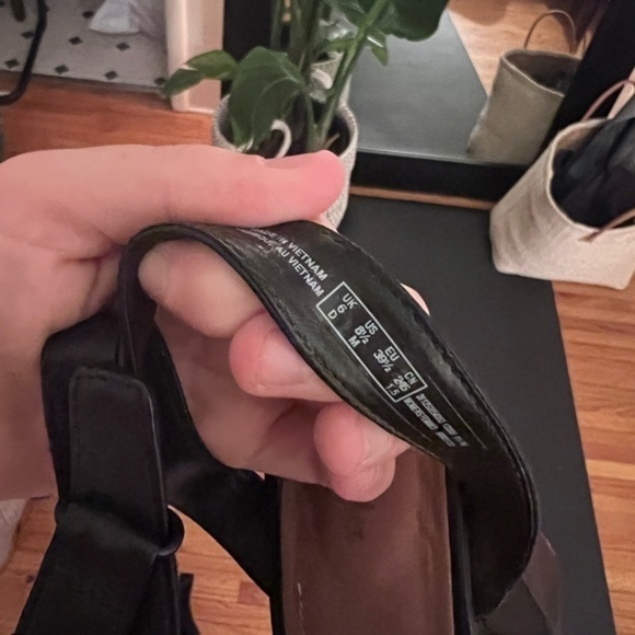 Clarks Platform Sandals - Picture 3 of 5